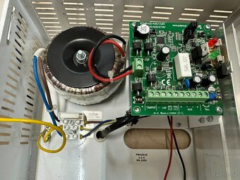 Záložní zdroj pro EZS Pulsar AWZ 333 13,8V/3A - 2