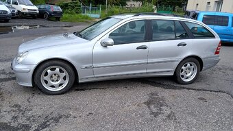 Mercedes c220 cdi 110kw rok 2005 face - 2