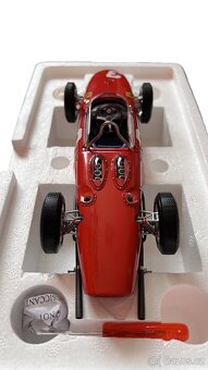Ferrari Dino 156 F1 Sharknose #3 Graf Berghe 1:18 CMC(M-069) - 2