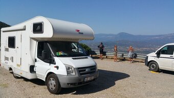 Obytné auto Ford - nástavba RIMOR - 2