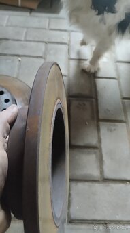 Brzdové destičky a kotouče Touran - 2
