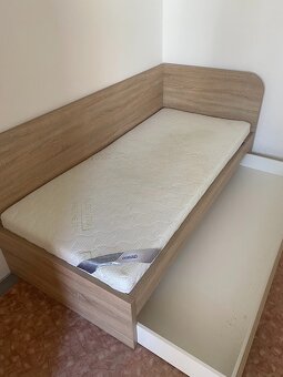 Prodám postel s matrací - 2