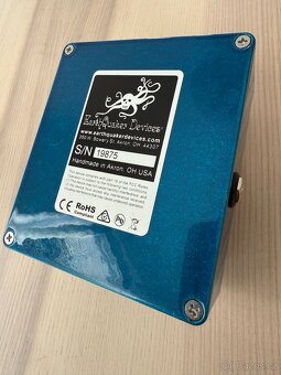 Earthquaker Devices Avalanche Run v2 - 2