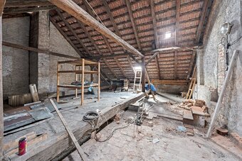 LUXUSNÍ obří půdní prostor na byt 4kk 100m² Židlochovice-cen - 2