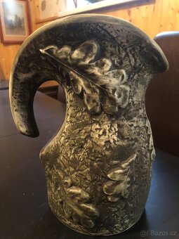 Porcelánový džbán s 3D mysliveckým motivem - 2