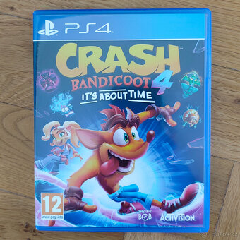 PS4/PS5 HRY - Wreckfest, Crash Bandicoot 4 a další - 2