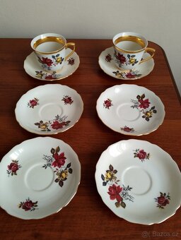 Porcelánové hrnečky a podšálky - 2