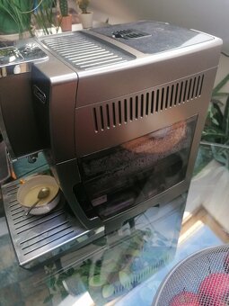 Kávovar De'Longhi Dinamica Plus - 2