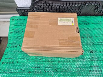 krytka spínačů rámečekautorádia 1Z0858069CC1AR - 2