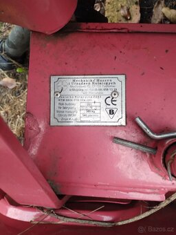 Prodám bubnovou sekačku za traktor - 2