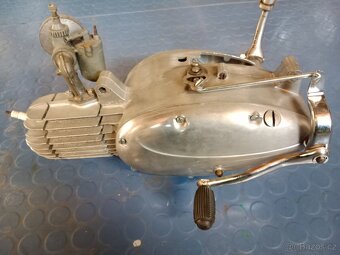 Motor Jawa 550/555 - 2