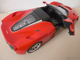 RC auto Rastar Ferrari - 2