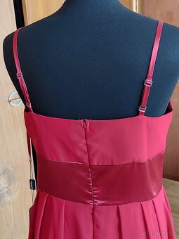 Nádherné plesové, společenské šaty - 2