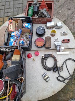 Prodam nahradni díly traktor zetor Levně - 2