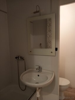 WC a umyvadlo - 2
