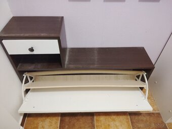 Předsíňová stěna - 2