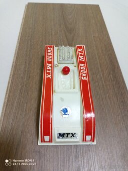 Retro autíčko MTX - 2