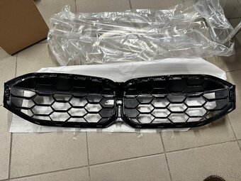 Maska přední BMW g20/21 cena M performance - 2