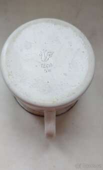 Bílý vintage smaltovaný hrnek - 2