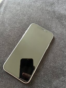 iphone 11 bílý 128gb - 2