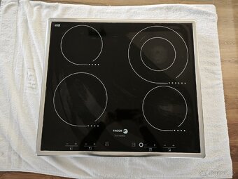 Sklokeramická deska - 2