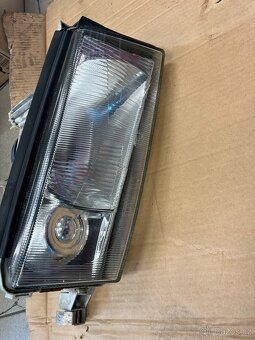 Světla Octavia 1 - 2