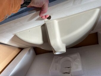 Umyvadlo keramické - 2