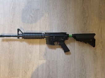 Airsoft M4 s upgradem - 2
