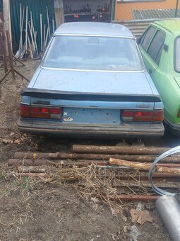 Mazda 626 R.V.1979 - 2
