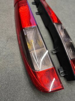 Levé zadní světlo Mercedes-Benz Vito/Viano W639 - 2