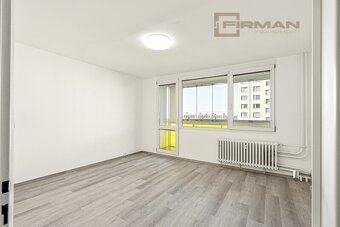 Prodej 1kk po rekonstrukci s nadstandardní lodžií a krásným - 2