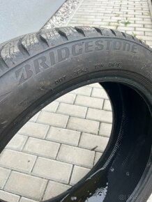 Zimní pneu 245/45/20 - 2
