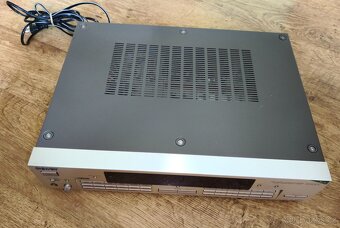 Satelitni tuner Sony DAR 1000 ES Champagne,čti popis - 2
