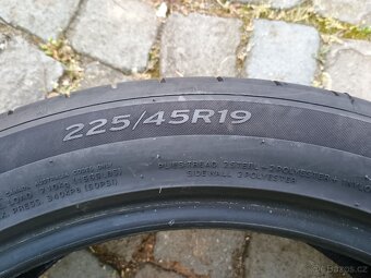Hankook 225/45 R19 Ventus S1 Evo3 K127 96W - 2