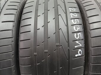 Letní pneu 225/35/19 Hankook - 2