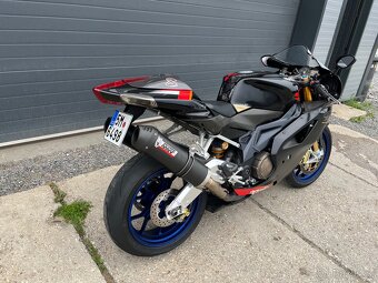 Aprilia RSV 1000R Factory - 2