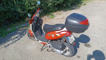 Skútr 125 baotian typ motoru gy6 - 2
