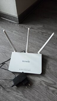Wifi Router Tenda bílý 3 antény - 2
