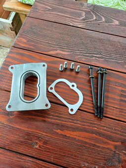 Podložka pod Karburator Favorit - 2