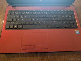 HP 15 , W11, 3h baterie - 2