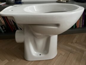 WC záchodová mísa se zadním odpadem - 2