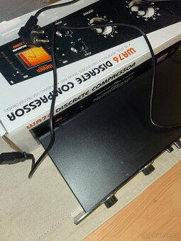 Warm Audio WA76 Discrete Compressor - 2