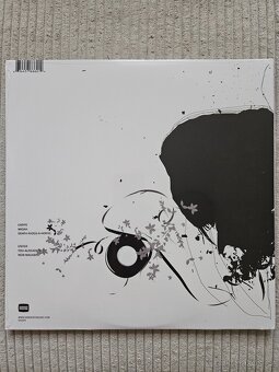 LP Russian Circles – Enter (2014) NOVĖ - 2