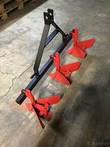 Malotraktor hrobkovací radličky - 2