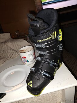 Dětské lyže a lyžařské boty - 2