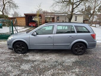 Benzínová Opel Astra 1.8 ..16V Tempomat - 2
