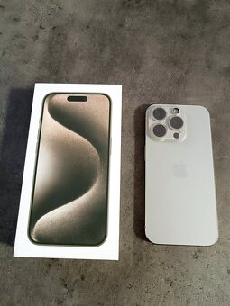 iPhone 15 Pro 256 GB - 2