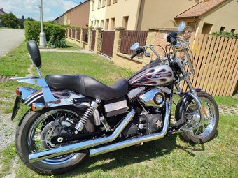 Harley Davidson Dyna Street Bob - 2