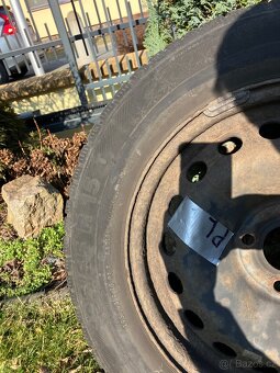 Prodej zimní pneu + plech 165/65 R15 - 2