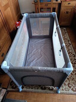 Cestovní postýlka s matrací - 2